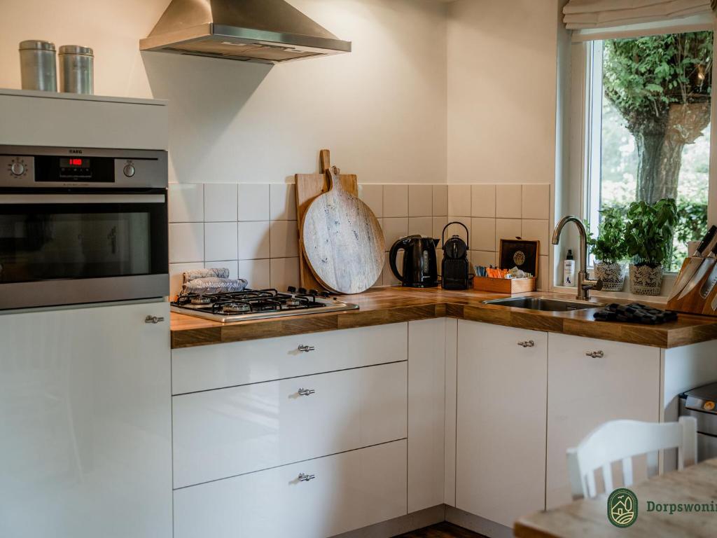 Spacious Farmhouse near Forest in Heeze-Leende photo 4