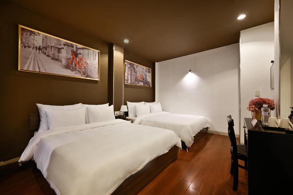 The Noble Swan Hotel New World