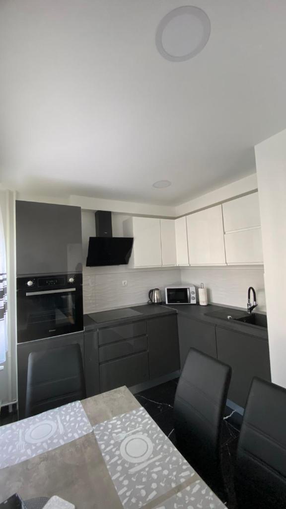 M.B.A. APARTMENTS photo 3