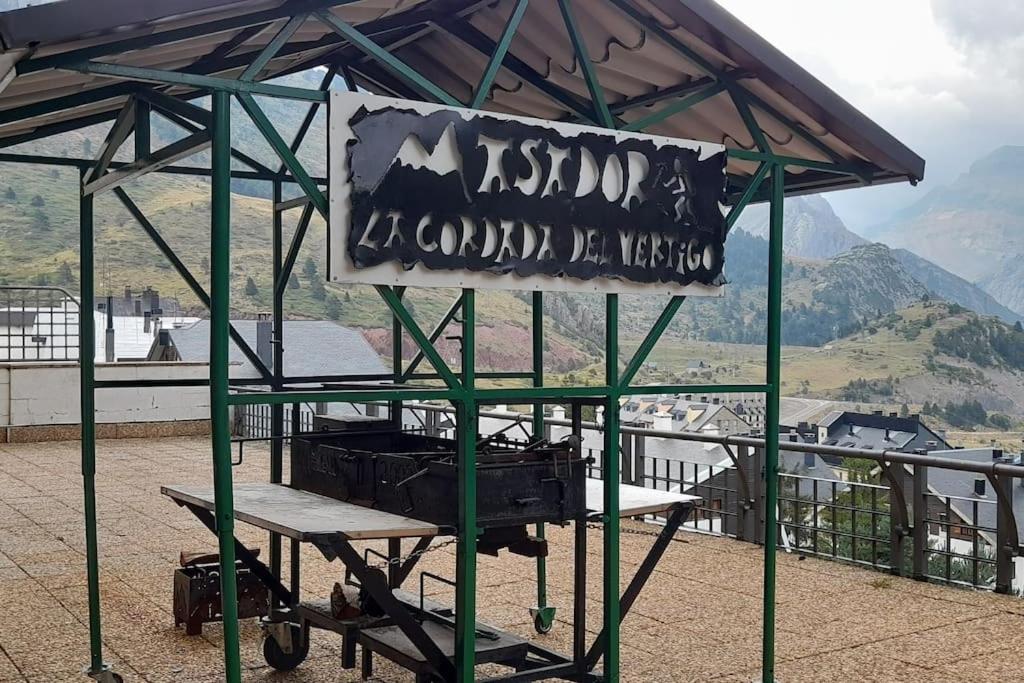 Estudio en pistas photo 2