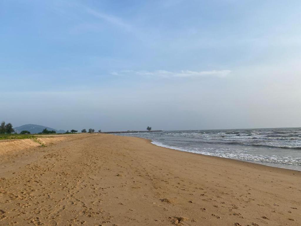 The Sunrise Beach Cafe and Guesthouse photo 2