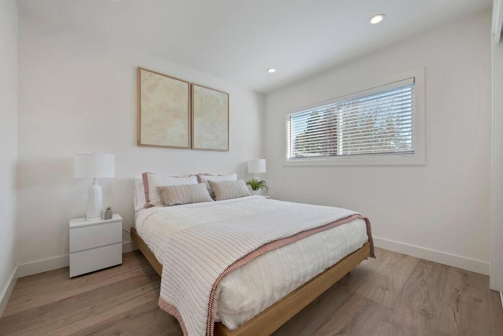 Chic and Comfy Home in the Heart of Silicon Valley photo 2
