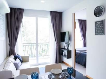 Quiet 2Room Condo Perfect for Digital Nomads!
