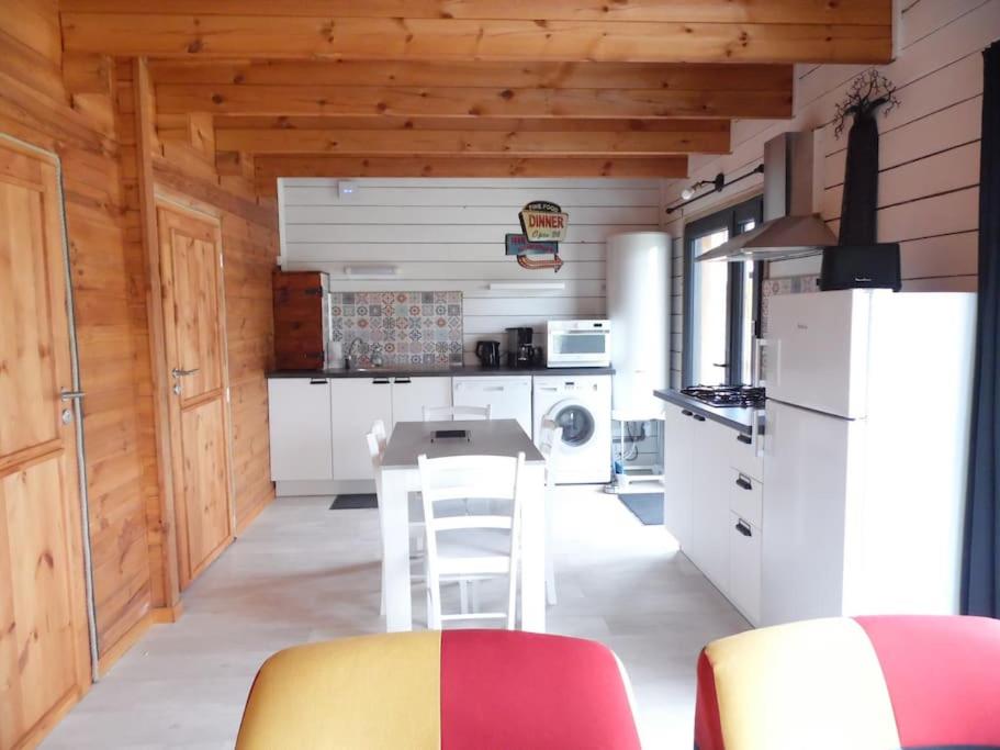 Chalet cosy climatisé avec parking et Internet photo 3