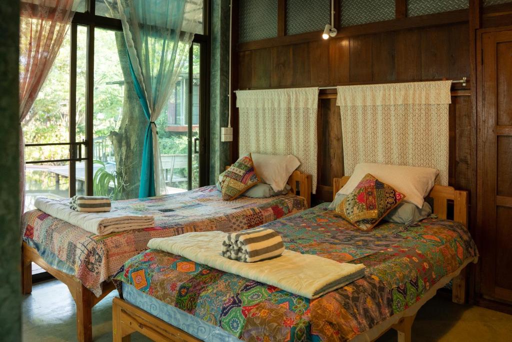 Art House at Chiangdao - Lake House