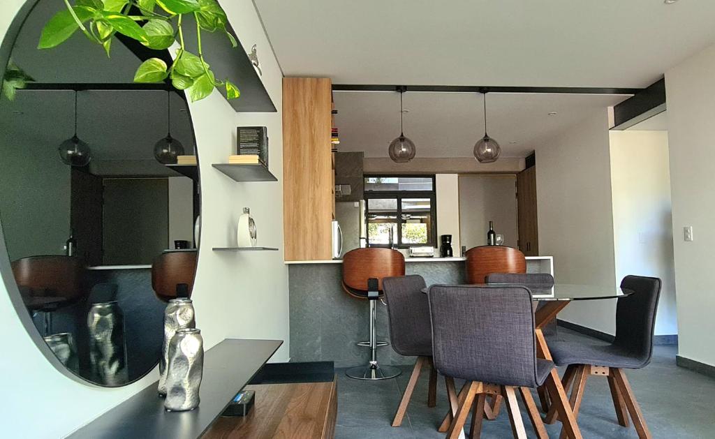 Acogedor y moderno departamento - Tap to explore photos