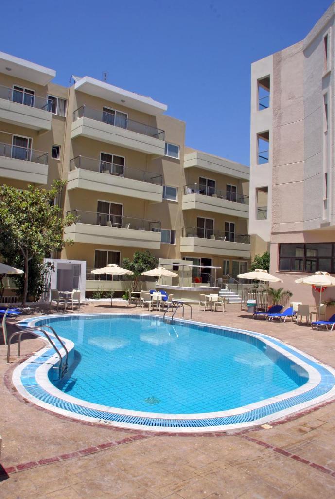 Апартаменты (Апартаменты с 1 спальней), Michel Apartments