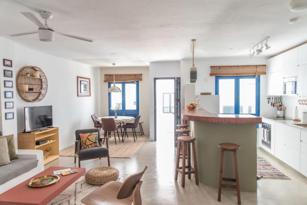 Sandy Bay Home with roof terrace and sea views photo 1