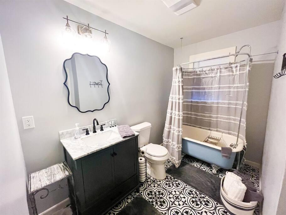 Unwind & Relax at Azalea Cottage on Bayou photo 4