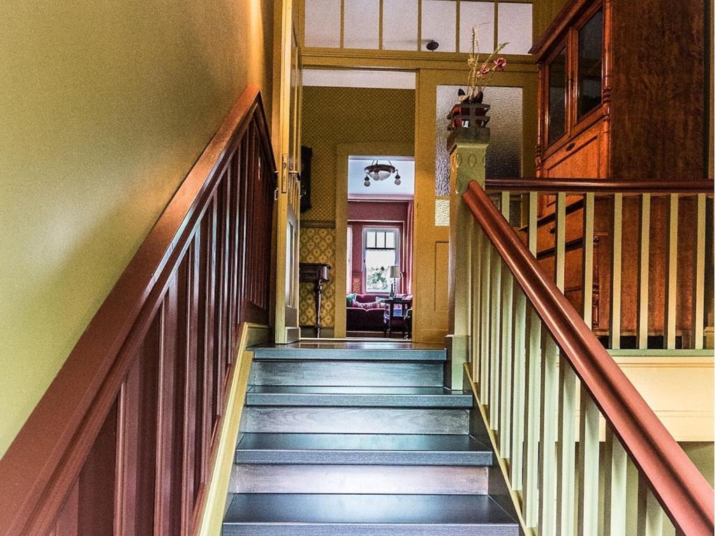 Former Mayor's Villa in Gernrode with Own Cafe and Balcony photo 2