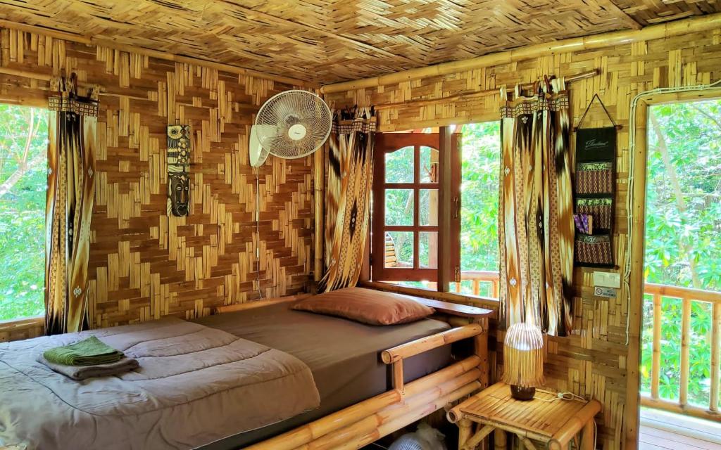 Treehouse Holidays-Family house photo 3