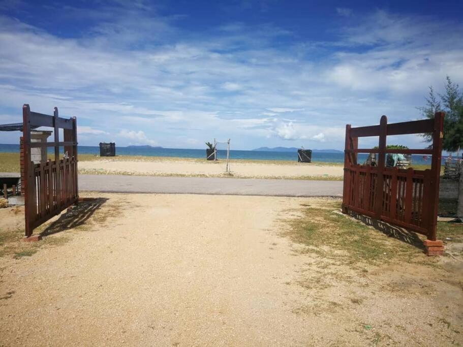 Rembulan Escape - beachfront bell tent (no 1) photo 4