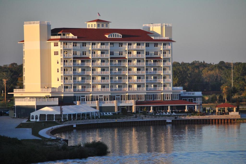 The Inn At Harbor Shores image