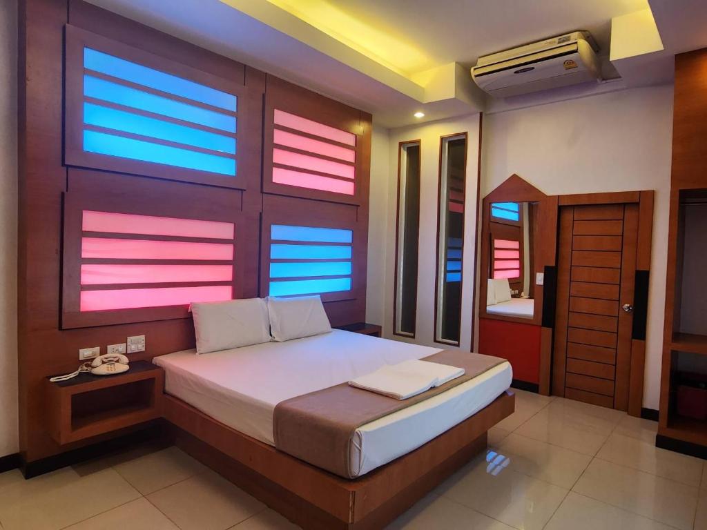 Hi-End Sriracha Resort & Hotel photo 4