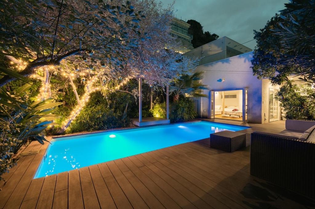 Casablanca Pool House photo 1