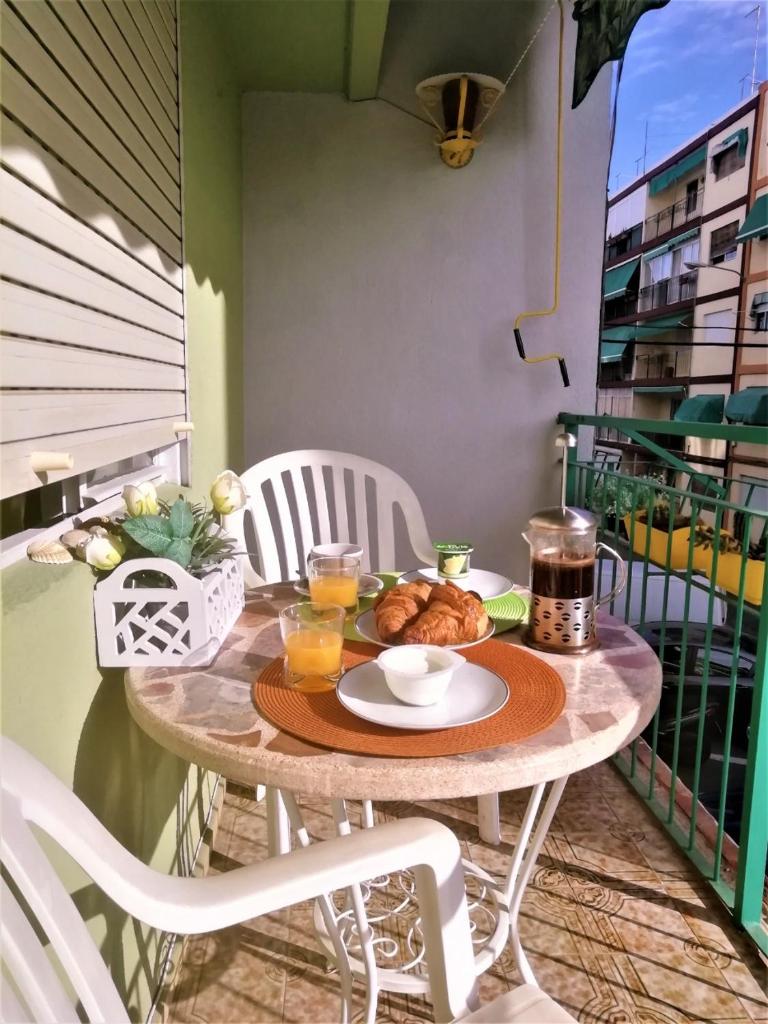 Apartamento en el centro de Alicante photo 2