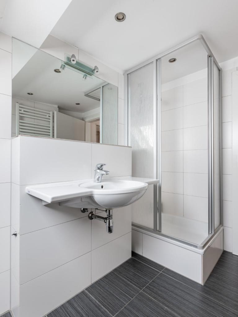 limehome Berlin Kopenhagener Straße photo 2