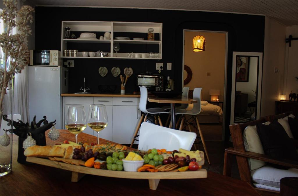 ALLURING SELF CATERING 2 BEDROOM VILLA at BOKMAKIERIE VILLAS photo 3