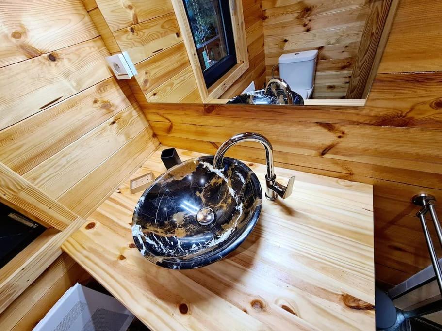 Gîte le Chalet Aura & jacuzzi photo 4