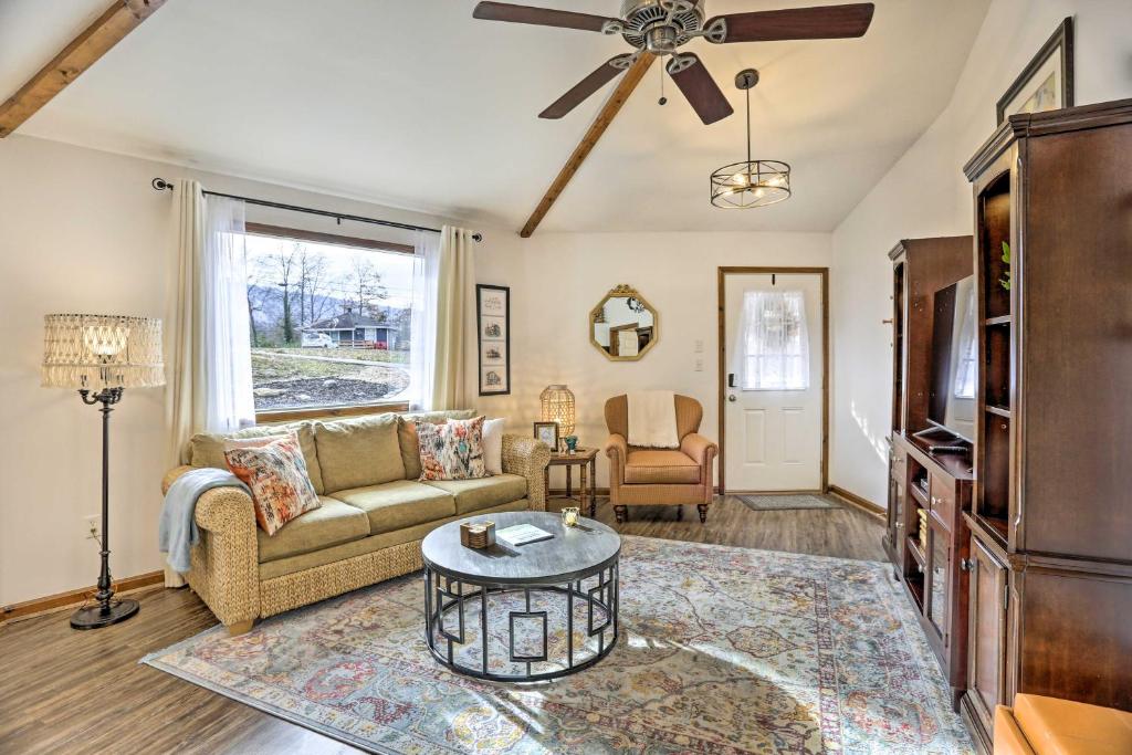 Picturesque Cottage in the Heart of Trenton! photo 3