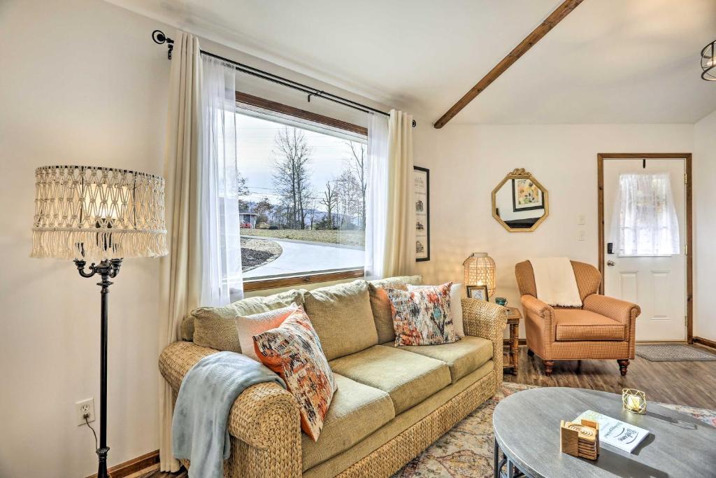 Picturesque Cottage in the Heart of Trenton! photo 4