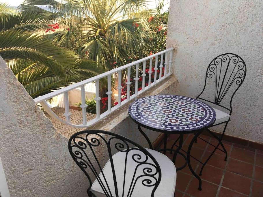 Three bedroom house by the sea photo 1