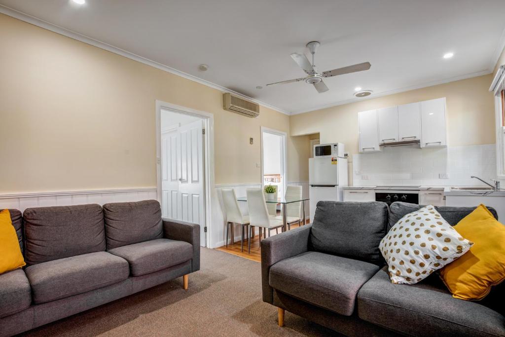 Viewhill Holiday Units - Bright photo 2