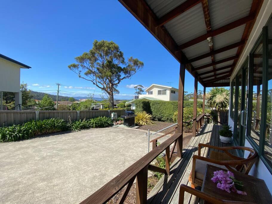 Sunny Beach Holiday Home 80A - Tap to explore photos