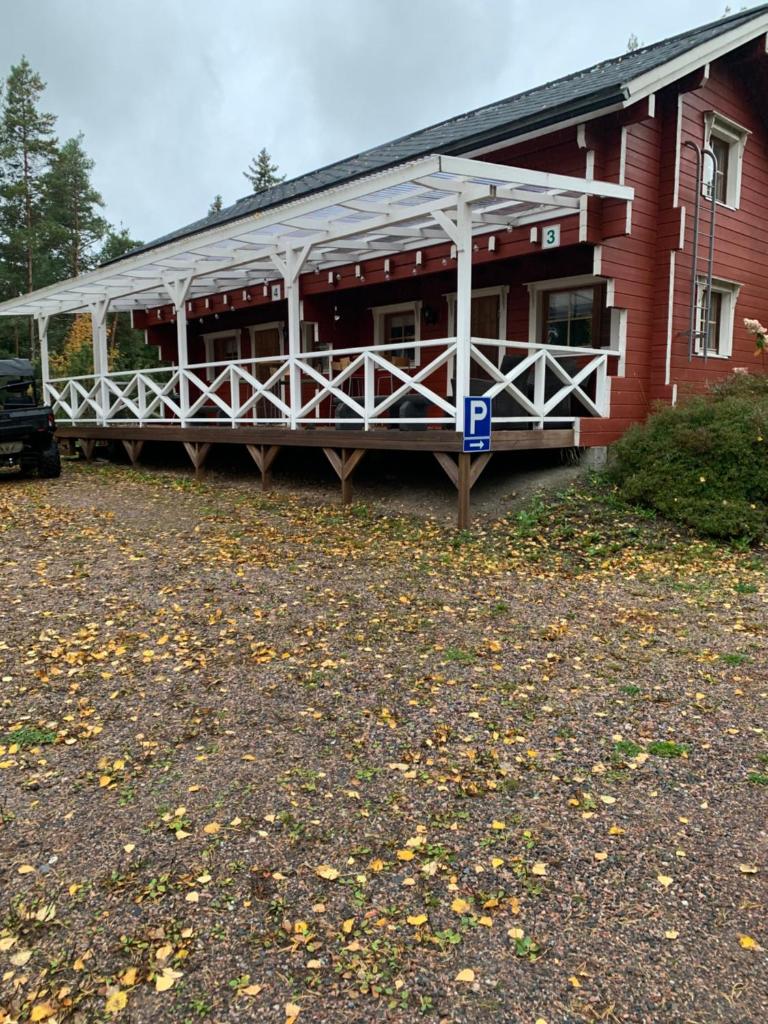Lomahyppäys photo 2