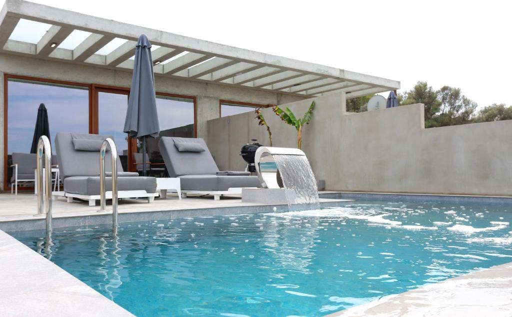 Marnos Luxury Villas photo 4