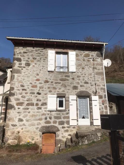 Maison auvergnate traditionnelle récemment rénovée