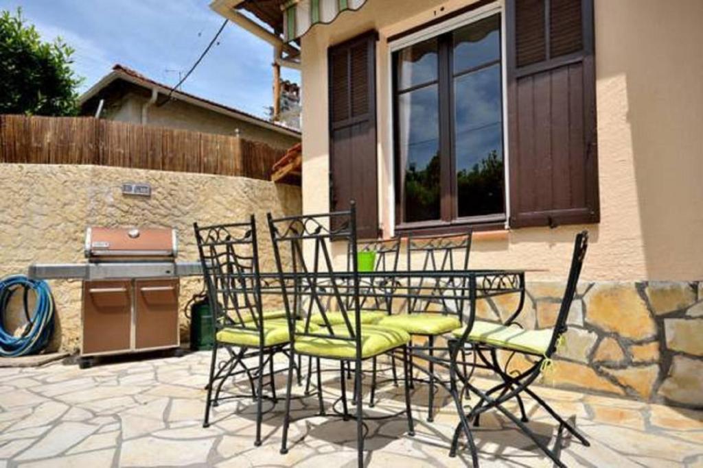 Cosy Antibes villa photo 3