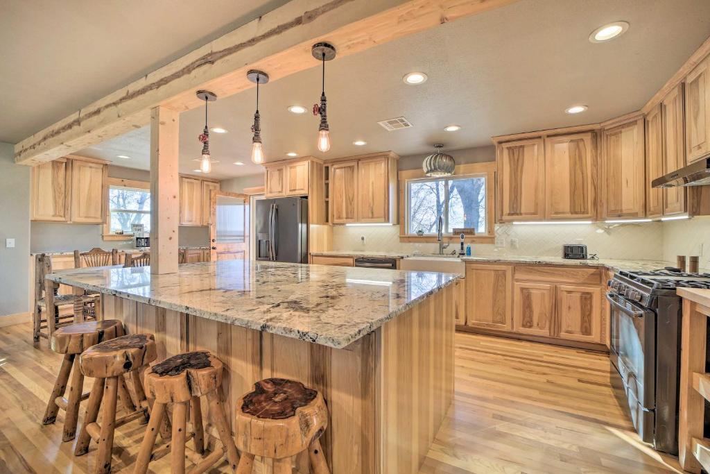 Claremore Country Home with Large Yard and Grill! photo 1