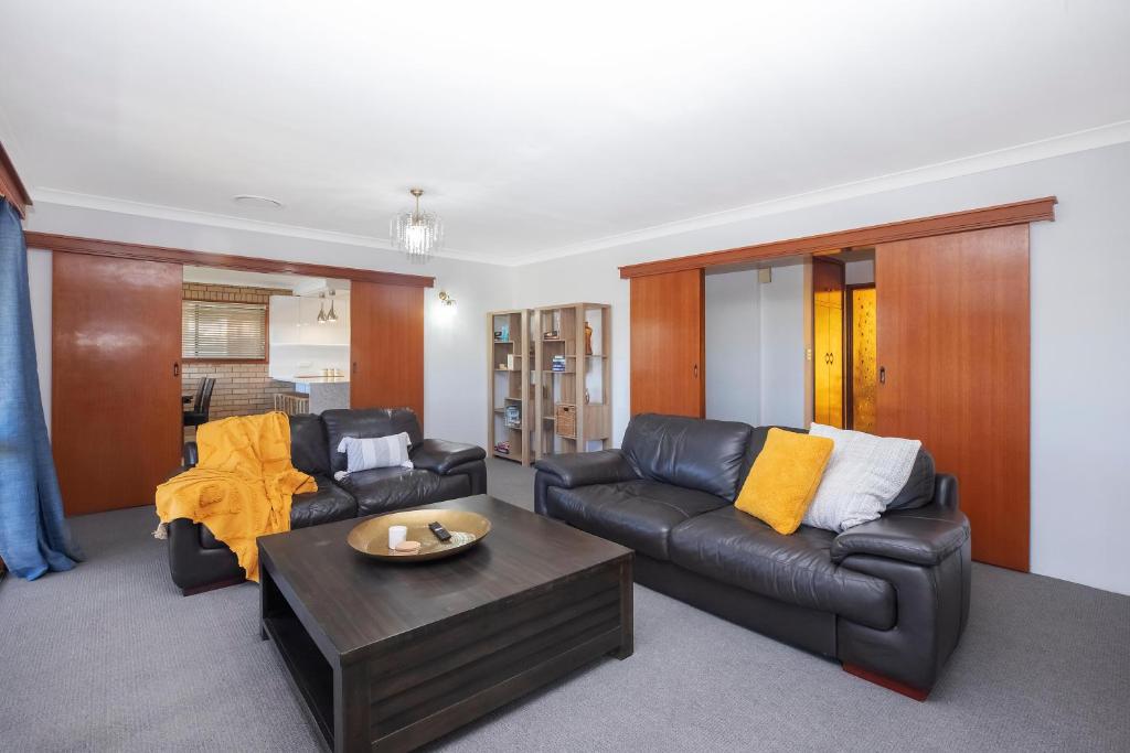 31 Cornwallis Close photo 2