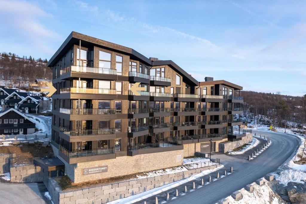 Splitter ny leilighet med panoramautsikt