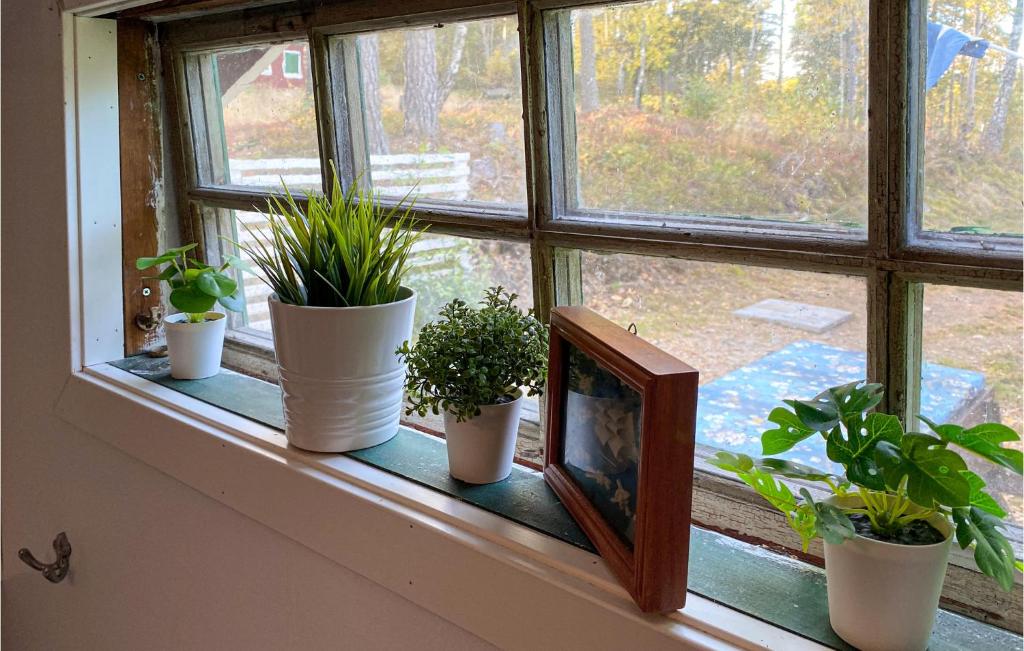 Amazing Home In Kolmrden With Sauna, 1 Bedrooms And Wifi photo 3