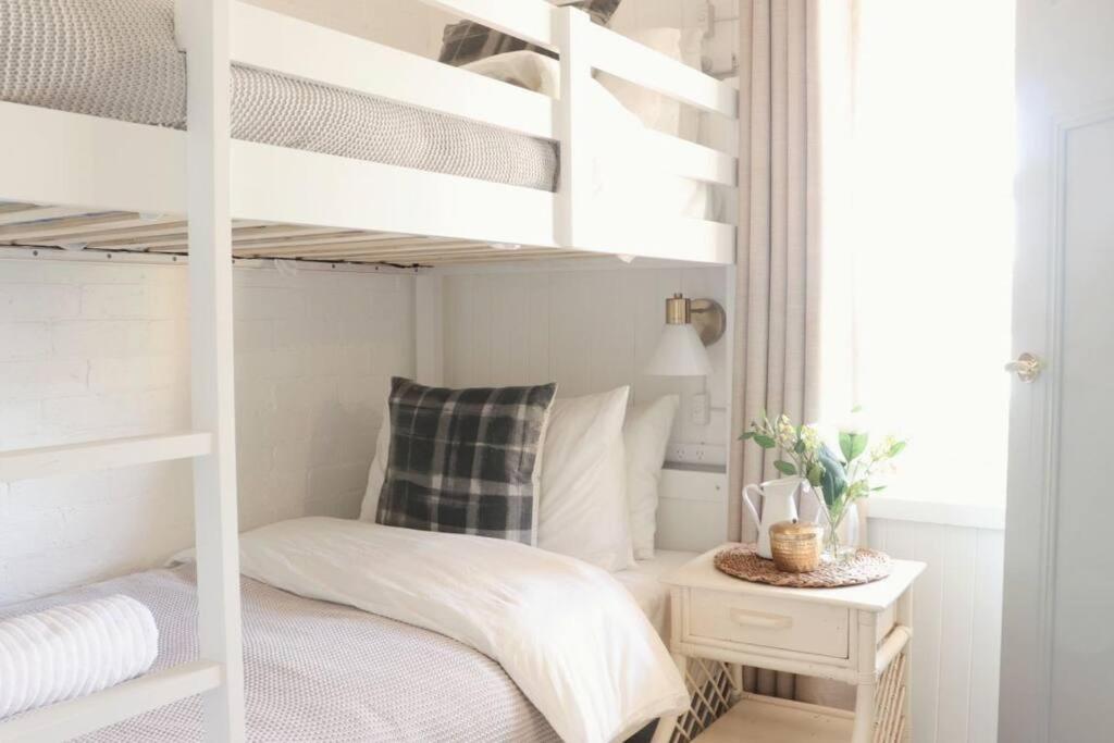 Rustic Chic 200 metres from CBD photo 1