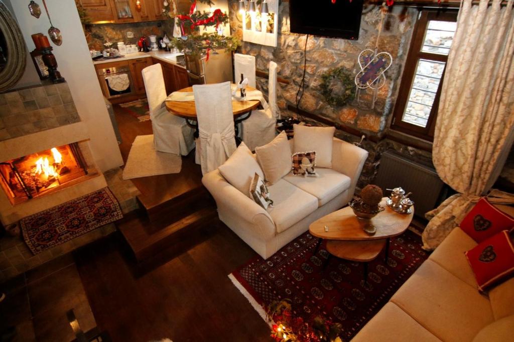 Charming 3-storey Loft with fireplace photo 3