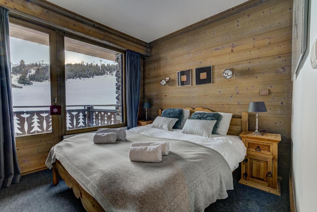 Luxurious Ski-in Ski-out Duplex on Ski Slope photo 3
