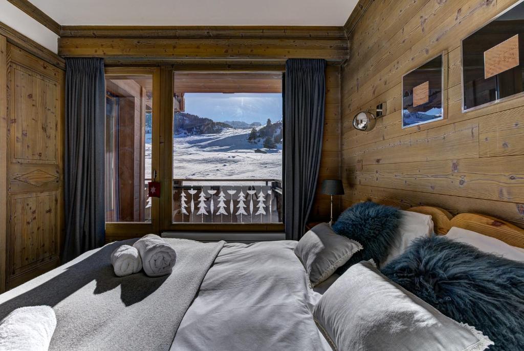 Luxurious Ski-in Ski-out Duplex on Ski Slope photo 4