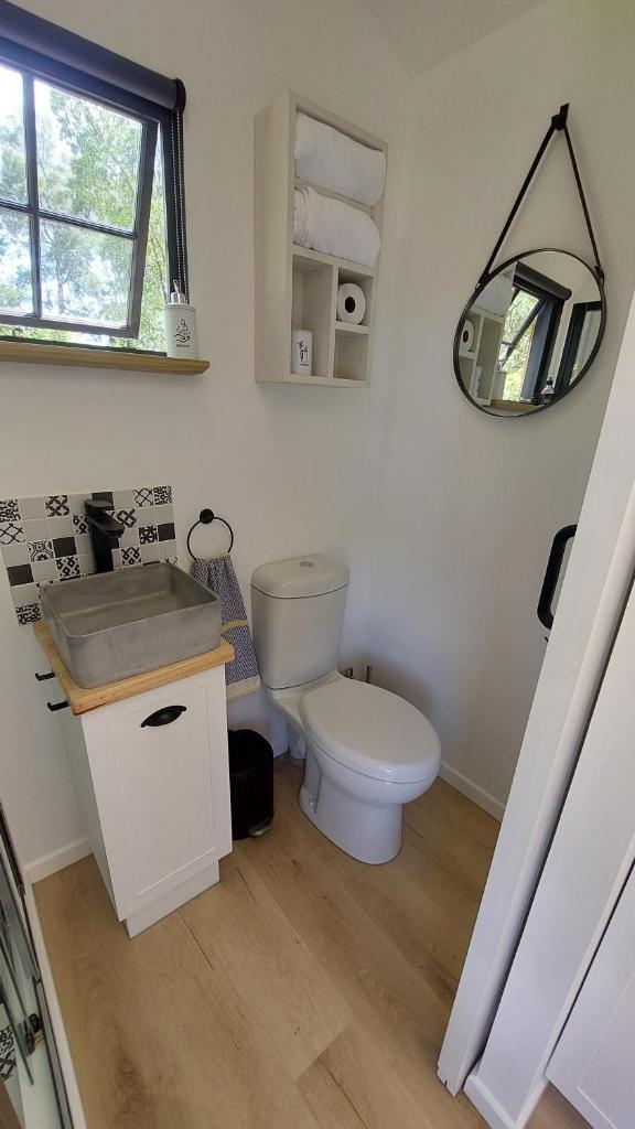 Luxury Shepherds Hut Retreat photo 2