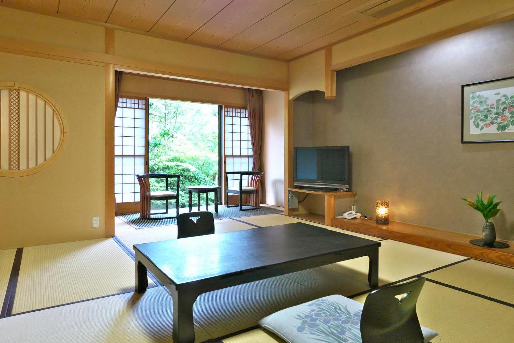Yuraku Hotel photo 3