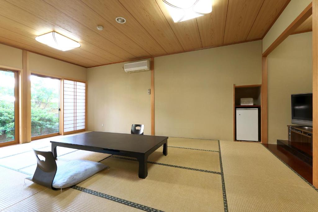Yuraku Hotel photo 2