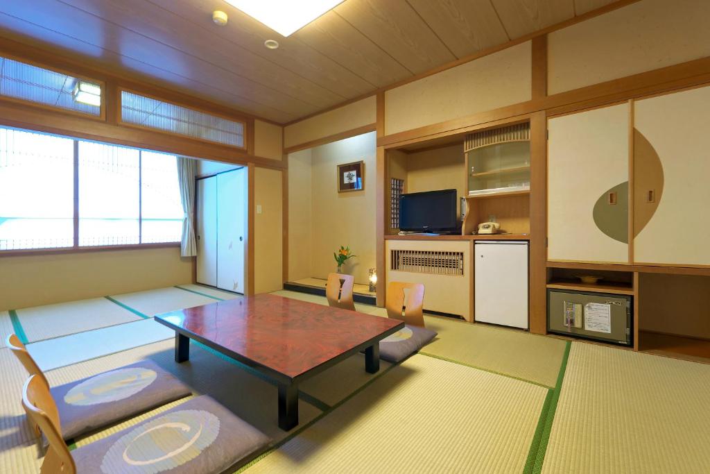 Awara Onsen hot spring Koubou Gurabaatei photo 3