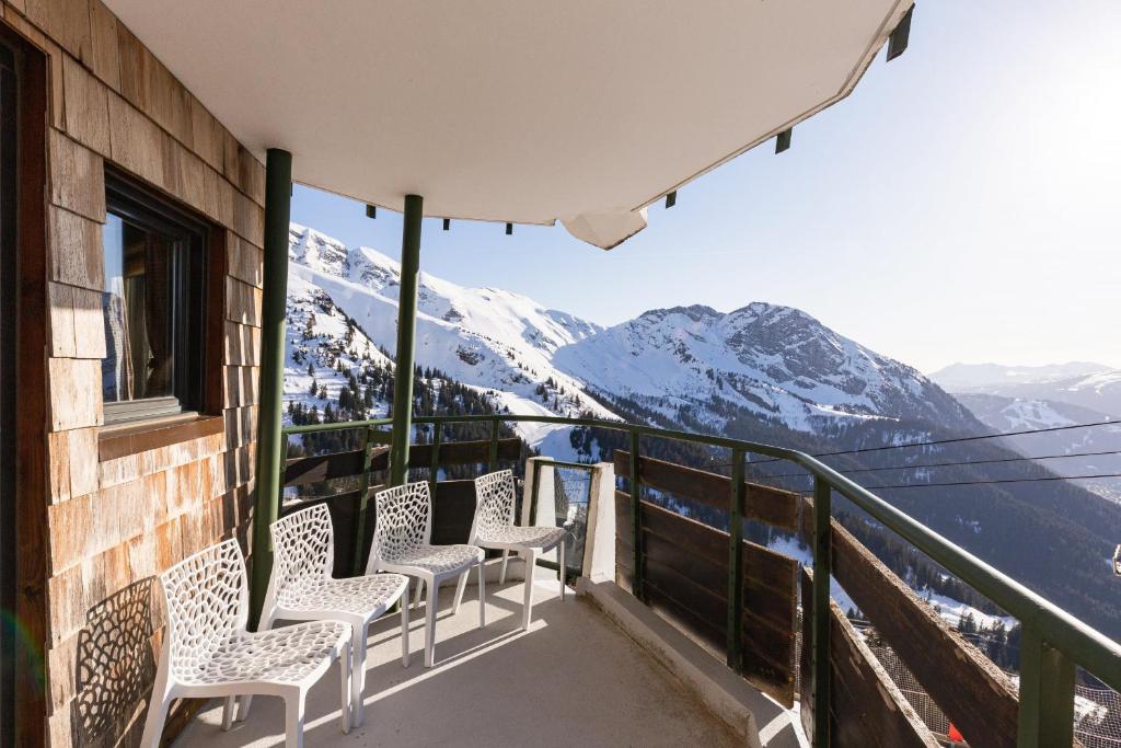 Spacious Stylish apartment for 8 by Avoriaz Chalets photo 2
