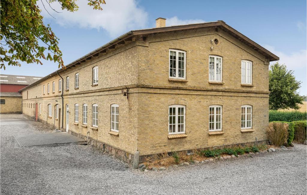 Awesome Home In Kvrndrup With 4 Bedrooms And Wifi