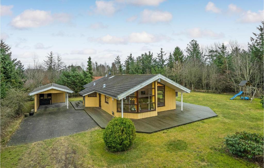 Awesome Home In Hals With 3 Bedrooms, Sauna And Wifi
