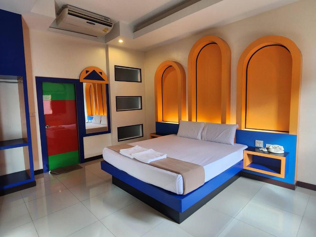 Hi-End Sriracha Resort & Hotel photo 1