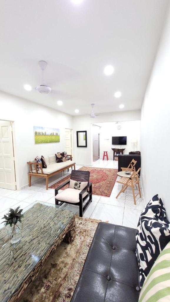 The Penggawa Homestay - 3 comfortable bedrooms photo 3