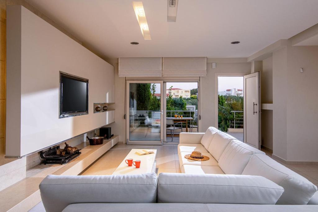Luxury Villa Alba by Estia photo 2
